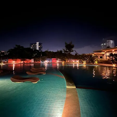 Golf View, New Studio Apartment Grand Residences Cebu, North Tower A